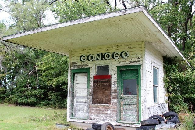 VINTAGE CONOCO GAS STATION ~ CONOCO SIGN - TO BE MOVED