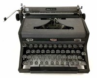 1948 Royal Quiet De Luxe Typewriter