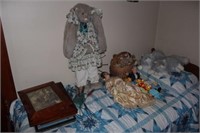Assorted Dolls, Pictures etc.