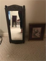 LARGE PICTURE, MIRROR, SMALL PICTURE