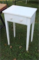 One Drawer Table