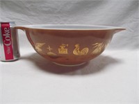 Large Pyrex bowl