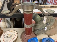 OLD RED RATTLER MOUNTED LIGHT FITTING