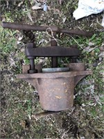 ANTQIUE MINING CAST IRON PRESS WITH BRASS