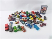 Lot de 51 voitures miniatures Hot Wheels