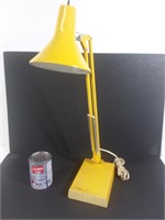 Lampe de travail en métal jaune Luxo