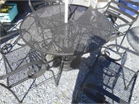 Iron Patio Table and 4 Chairs