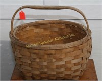 ABORIGINAL WOVEN WOOD STRIP BASKET WITH HANDLE