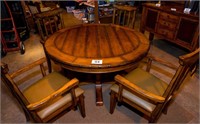 Table 31" t x 52' diam w/ 4 chairs