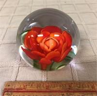 STUNNING FLORAL PAPER WEIGHT