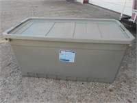 Big 50 gallon container with lid