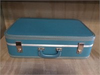 Vintage Suitcase; Blue