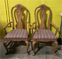 Wooden Captain Chair with Queen Anne Legs