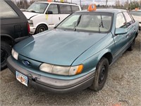 1992 Ford Taurus GL