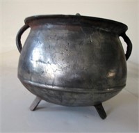 Cast Iron 3-Footed Pot w/ Lid - 8" Tall