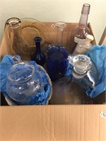 Box lot with various collectable glass including m