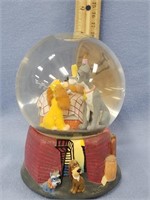 Snow globe Lady and the Tramp 6"         (l 145)