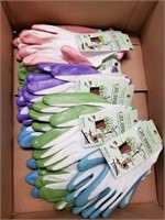 Lot of 10 Ladies gardening gloves all new      (k