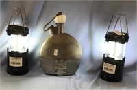 Lot with 2 outdoor LED lanterns pull apart to ligh