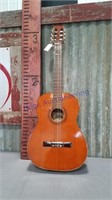 Hondo Model H308 guitar, 6 strings