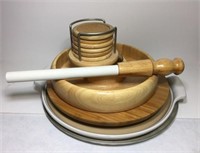Pampered Chef Round Stone with Handles,