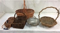 Several Vintage Wicker Baskets G11D