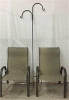 2 Sling Back Patio Chairs w Plant Hanger Y10C