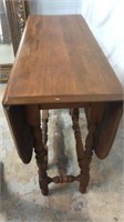 Vintage Wooden Drop Side Gate Leg Table Q12B