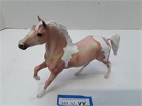 Vintage Bryer Horse Blonde & White