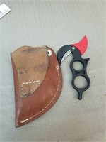 Finger knife with leather sheath