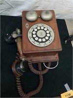 Vintage style wood AT&T phone