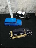 3 model cars