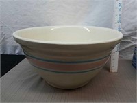 Large vintage ovenware made in USA Bowl
