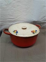 Vintage cast aluminum pot with lid