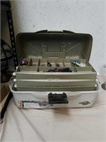 Fishing tackle box with tackle