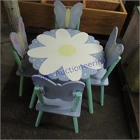 Childs table w/4 chairs