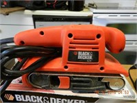 BLACK & DECKER 3" X 18" BELT SANDER