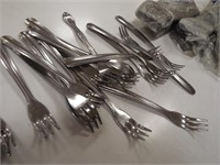 240 +/- Cocktail Forks
