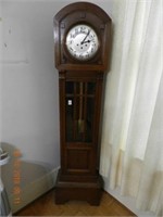 OAK GRANDMOTHER CLOCK - TRIPLE CHIME -