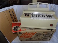 1967 GE Child's Organ Complete and Working