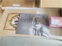Marilyn Monroe tin picture and more