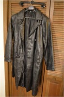 Leather Coat Size L with belt