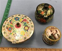 Painted tin Russian bowl, painted wood Russian bow