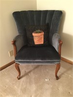 Upholstered chair (blue)