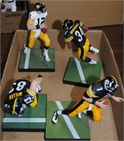 lot - 4 steelers figures on stands
