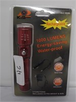 NEW rechargeable 1000 lumens flashlight