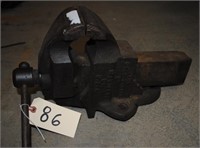 4 1/2" cast iron vise by CHAS. Parker Co. CT