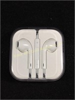 Brand New Apple Earbuds
