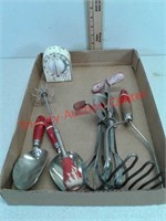 Vintage kitchen tools and timer