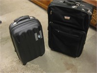 PAIR OF SUITCASES LUGGAGE